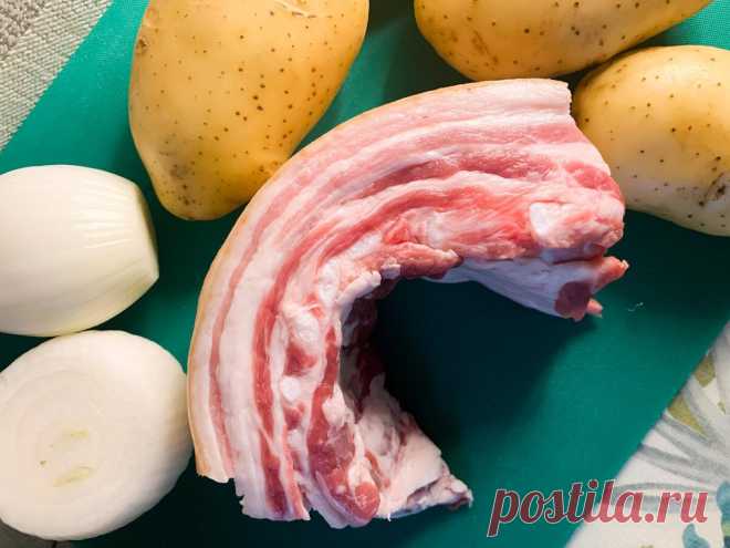 Как я готовлю нежную грудинку медленного приготовления: 15 минут у плиты, остальное делает духовка (пальчики оближешь)
Привет. Вы на канале Кухня Технолога. Сегодня готовлю ужин выходного дня . Грудинку, что называется «slow cooking», или по-нашему – медленного приготовления. Такой способ позволяет готовить очень нежные и сочные блюда. Рецепт простейший. Подготовка 15 минут. Остальное сделает...
Читай пост далее на сайте. Жми ⏫ссылку выше