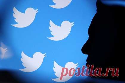 В ФРГ призвали усилить контроль за Twitter после покупки Маском. Представители социал-демократической партии Германии (СДПГ) выступили за усиление контроля за Twitter после покупки компании американским предпринимателем Илоном Маском. Сопредседатель СДПГ Ларс Клингбайль подчеркнул, что если разнообразие мнений продолжит подвергаться нападкам, власти должны будут принять меры.