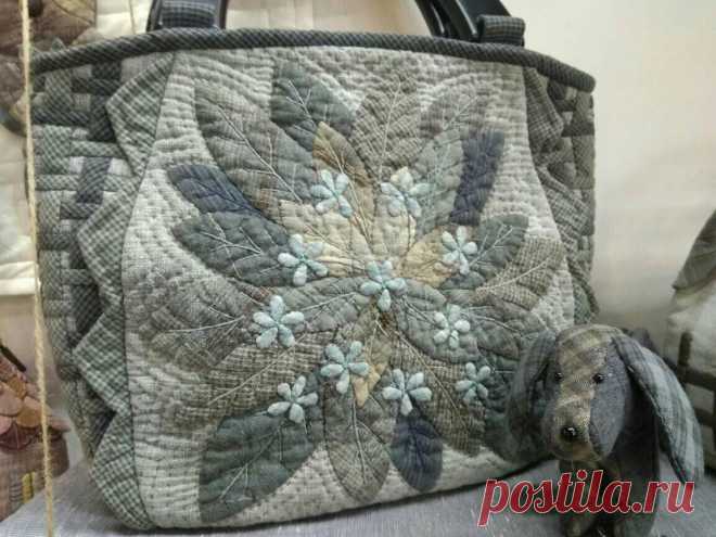 (10) Facebook