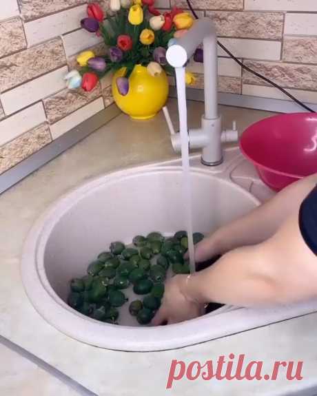 Вкусные идеи каждый день!😋 в Instagram: «Добрый вечер мои дорогие.🥰🥰 Сегодня у меня для вас рецепт варенья( без варки) из «ФЕЙХОА С Апельсином» ⠀ ❗️Все пропорции 1 к 1 На 1кг ФЕЙХОА…»