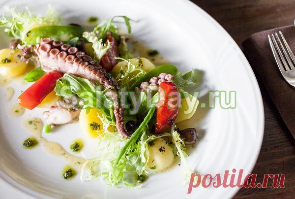 Рецепт салата с осьминогами с фото