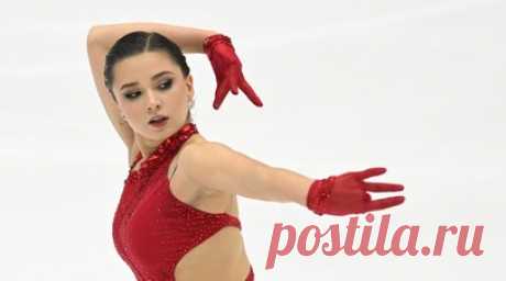 В тени Валиевой: Семененко с трудом обошёл Дикиджи, а Мишина и Галлямов выиграли короткую программу на Гран-при в Казани. Камила Валиева выиграла короткую программу на этапе Гран-при России по фигурному катанию в Казани. Подопечная Этери Тутберидзе безупречно исполнила все элементы и опередила Софью Муравьёву и Алину Горбачёву, которые также не стали исполнять тройной аксель. В соревновании мужчин Евгений Семененко только за счёт второй оценки сумел превзойти результат дебютанта Владислава…