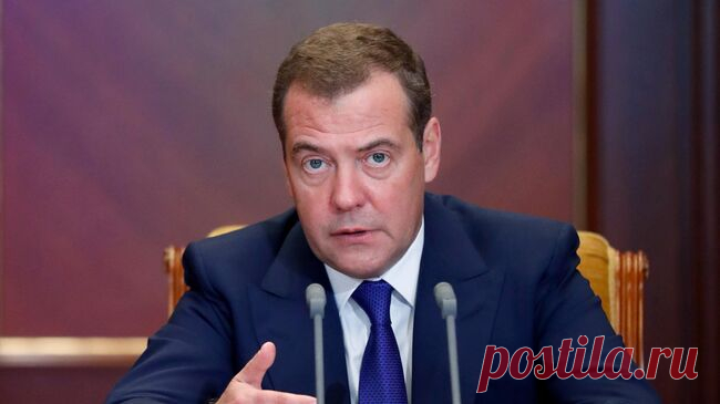 Потомки нацистов не должны чувствовать безнаказанность, заявил Медведев