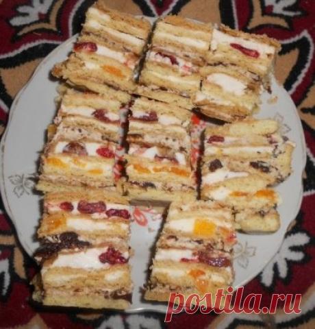 ПЛЯЦОК-ПІСОЧНИЙ З РІЗНИМИ НАЧИНКАМИ