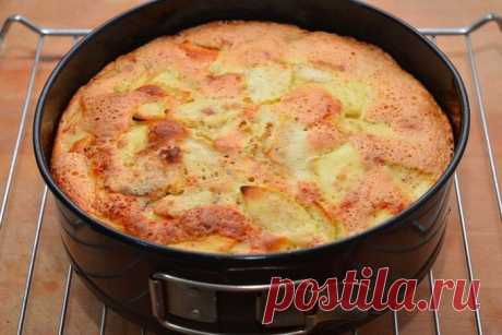 Очень вкусная шарлотка.