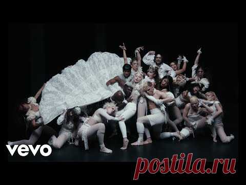 Скачать клип Lady Gaga - Abracadabra (2025) бесплатно