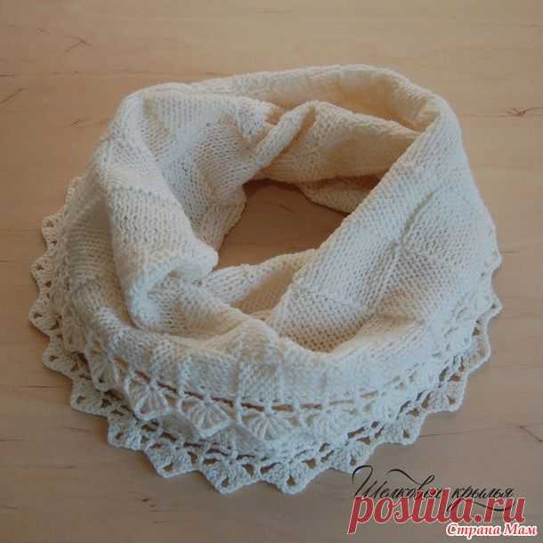 вязаный шарф-снуд "Белая королева"