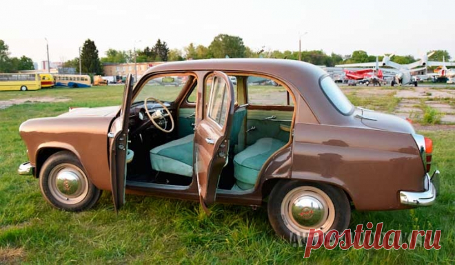 Восстановление автомобиля Москвич-407 1958 г.в Восстановление автомобиля Москвич-407 (переходная модель) 1958 г.в: фото проделанных работ. Машина разбиралась до последнего болта, перебиралось все, красилась подетально. Бампера, решетка-хром сохранен родной. Остальное -качественная гальваника. Цвет сохранен родной, тщательно подбирался по образцу.  Обивку салона было решено сохранить родной, за исключением потолка. Резина оригинал, новая. В ходе испытаний на фигурном вожден...