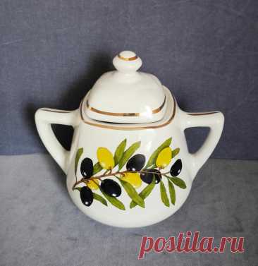 Винтаж: Сахарница Фарфор Товарищества М.С. Кузнецова купить в интернет-магазине Ярмарка Мастеров по цене 790 ₽ – X62PKRU, Кухонная утварь винтажная, Рошаль - доставка по России Винтаж: Сахарница Фарфор Товарищества М.С. Кузнецова в наличии в интернет-магазине на Ярмарке Мастеров - 55710776. Кухонная утварь винтажная от Antiq-vintag. Размер: 19*17*12 см
Вес: 835 г. Материал: фарфор. Гарантированная доставка по всей России. Отзывы реальных покупателей и фото