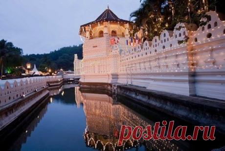 Храм Зуба Будды. Шри Ланка