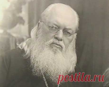 Величайшую ошибку делают те родители, которые влюблены в своих маленьких детей, любуются ими, все прощают, никогда не наказывают. О таких сказал премудрый Сирах: «Лелей дитя, и оно устрашит тебя». 
А вот что говорит наш великий святитель Тихон Задонский: «Юнии ненаказанные и в возраст пришедшие суть как кони не обученные и свирепеющие. Посему, христианин, люби детей своих и наказуй их. Пусть они плачут от тебя, чтобы не плакал ты от них и о них. Впрочем, умеренность во всем похвальна и потребна