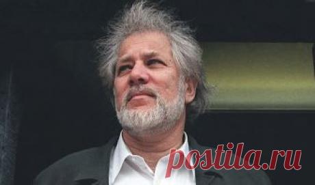 «Букер» назвал лучший роман за последние 50 лет Впервые присуждена Золотая Букеровская премия. Её вручили книге, признанной лучшей из всех, выигрывавших «Букер» за 50 лет его истории.