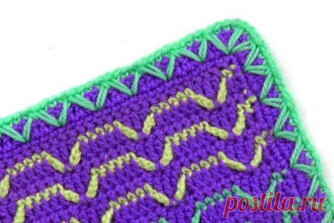 Цветная кайма с вытянутыми петлями может использоваться для отделки любых изделий, связанных плотными узорами, а также домашнего текстиля.