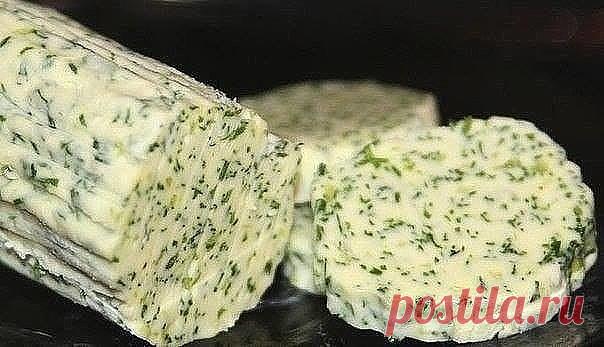 Чесночно-укропное масло на завтрак, очень ароматное и вкусное
Ингредиенты: 
-100 г сливочного масла 
-1 пучок укропа 
-1 зубчик чеснока 
-6 капель лимонного сока 
-соль
Это чесночно-укропное ароматное масло пригодится вам не раз, например, когда вам:
1 захочется добавить изюминку в стейк мясной или же рыбный
2 заправить пельмени
3 обогатить ароматами супчик
4 на бутерброды в конце-концов
Приготовление: 
Зелень моем и даем обсохнуть, срываем с пучка только нежные веточки, н...