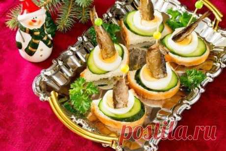 Канапе с огурцом и шпротами, рецепт — Вкусо.ру