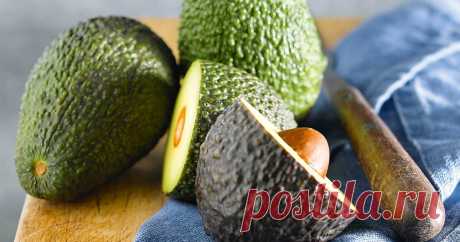 Cansancio, dolor de cabeza, calambres musculares... son algunos de los síntomas que indican que no tomas suficiente magnesio. Descubre qué alimentos debes incorporar a tu dieta para que no te falte magnesio.