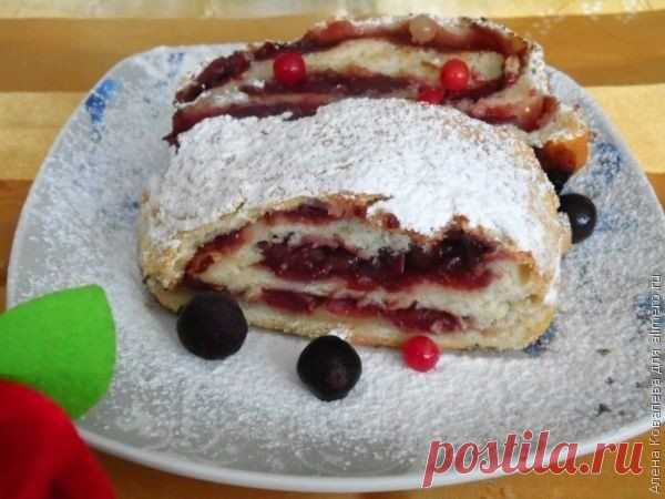 Рулет с вишней