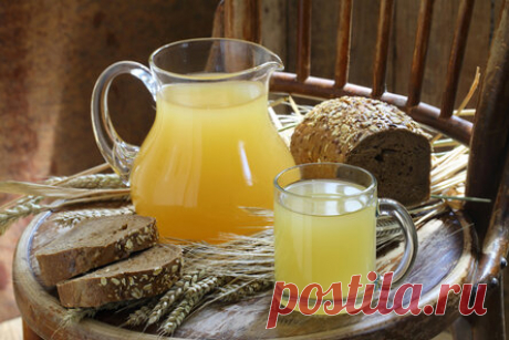 Бочки с квасом обхожу стороной, магазинную баланду не покупаю. Готовлю ядреный напиток из домашней закваски.