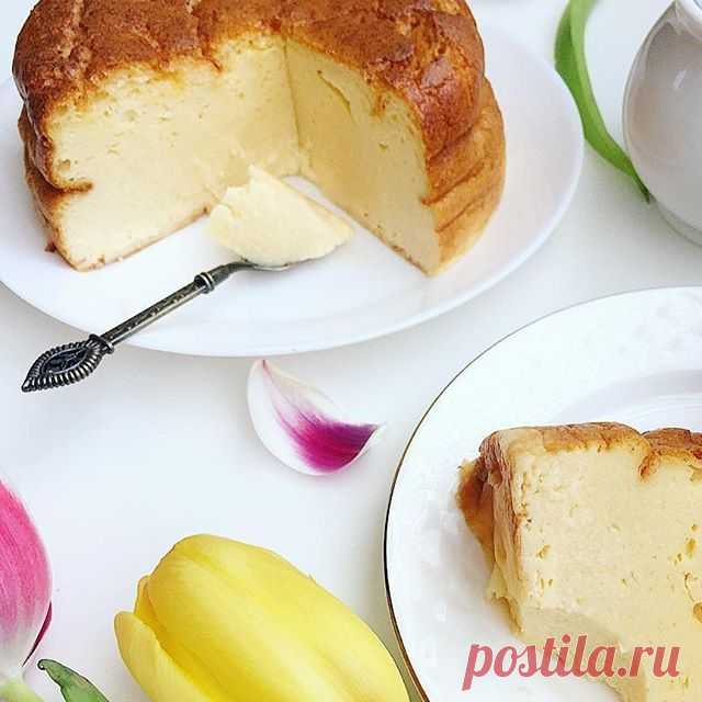 Поздравляем Вас с первым днём весны!💐💋
Рассказывайте, никто там случайно на диету не сел?😅 Как раз все факторы этому способствуют: начало весны, первое число на календаре😆
Думаю, Вы оцените чудеснейшую творожную запеканку от @abramova_1985, очень нежная на вкус и безвредна для фигуры😋
Ловите все секретики приготовления этой бомбы😍
__________________________
Запеканка-суфле со смородиной, какао, классическая
⠀
🔸40 гр кукурузного крахмала
🔸450 гр творога 🔸4 яйца
🔸1...