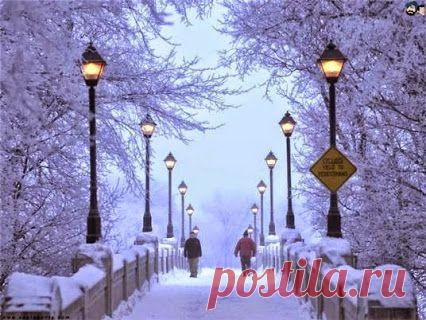 Отдыхайте с нами –New year at the Imperial St. Petersburg You still don't know where to celebrate the New Year? Do not hesitate, as available best offer!!! Than You will enjoy the city? A walk through the historical centre: Nevsky Prospekt, St. Isaac's square, the embankment of the Neva. Visit the Hermitage, the Winter Palace, where you will learn about the traditions of celebrating the New year in the Imperial family. The trip WILL be simply amazing! BOOK IN ADVANCE! OUR CONTACTS :www.polclub.r