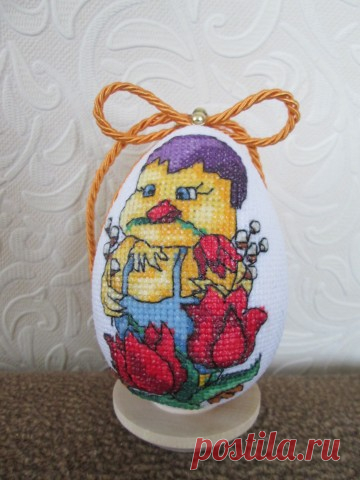 Вышитые пасхальные яйца