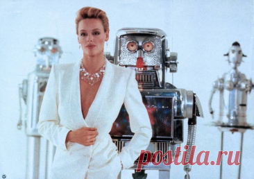 Бриджит Нильсен для промо к фильму "Кобра" 1986