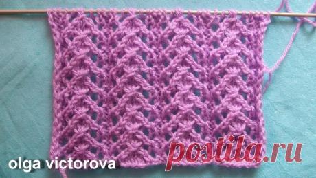 Ажурные дорожки 450
#спицы #вязаный_узор #узор_спицами
Очень красивые и простые в исполнении Ажурные дорожки с текстовым описанием узора. Раппорт 9 петель, 4 ряда. Вяжется узор поворотными и круговыми рядами.