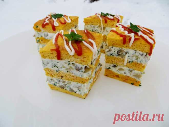 Закусочное пирожное с грибами и брынзой