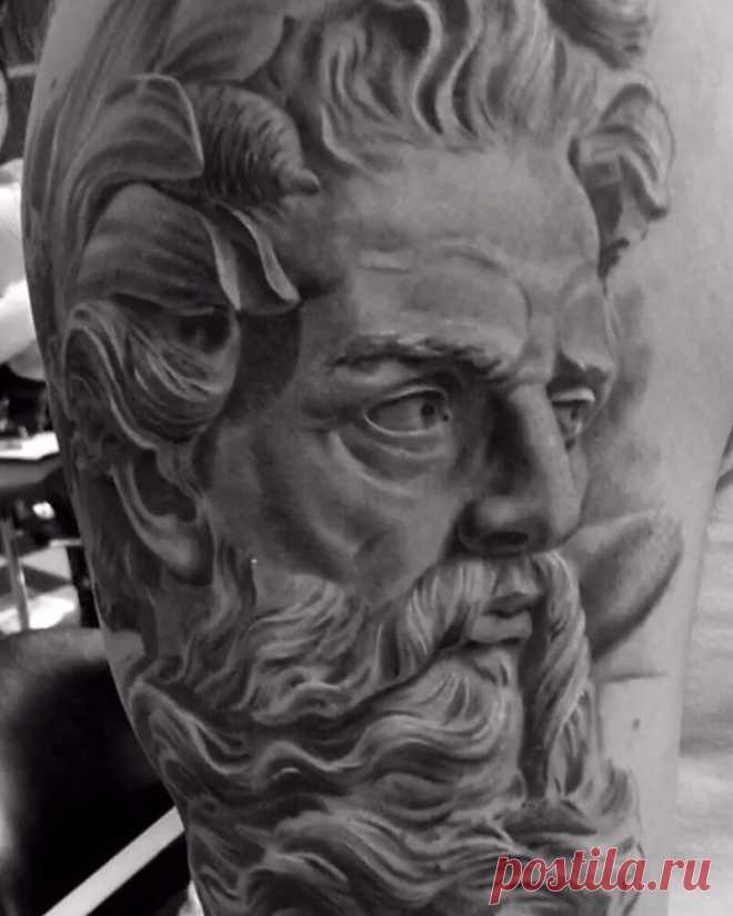 Удивительные черно-белые татуировки, которые можно выставлять в музее