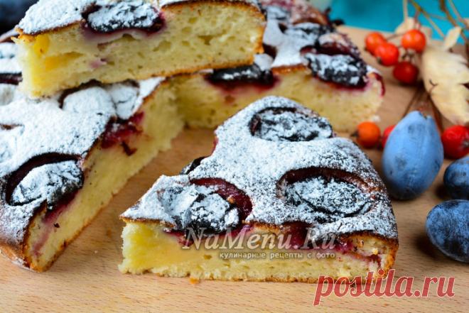 Пирог со сливами: быстро и просто на кефире