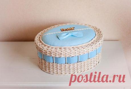 Как сделать шкатулку своими руками Шкатулка – это необходимая вещь для каждой девушки. Ведь в ней можно хранить самые разные украшения и ювелирные изделия.
Конечно, можно купить любой понравившийся вариант в магазине, но мы предлагаем ...