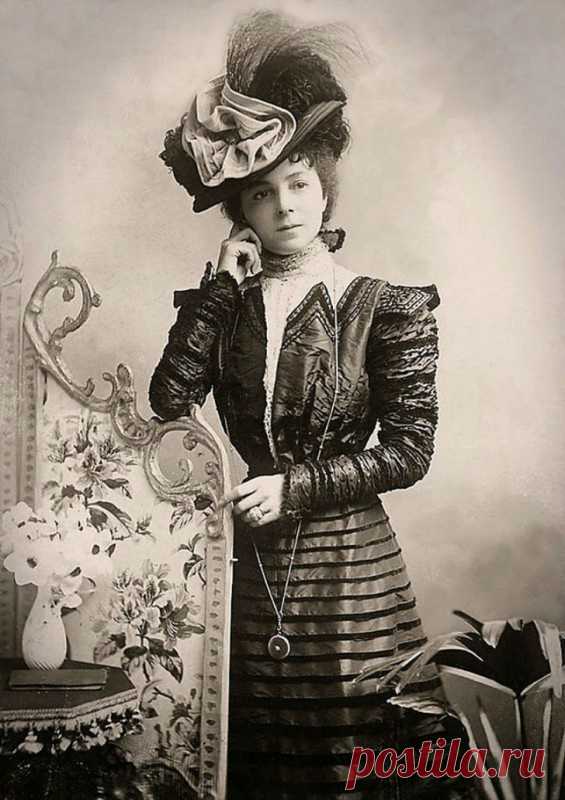 Красивые девушки мира на открытках 1900-х годов