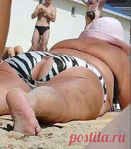 Лето, пляж, купальники, выходной в дурдоме...