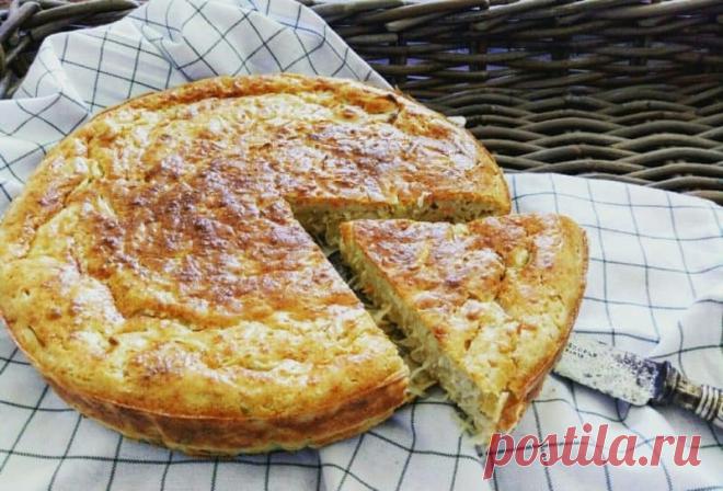 Пирог Шарлотка с капустой. Рецепт лёгкого в приготовлении пирога с овощной начинкой - Сабрина Пирог Шарлотка с капустой станет одним из ваших любимых пирогов. Такое блюдо приготовить очень легко, и любая хозяйка сможет с лёгкостью его приготовить. Любимую выпечку оценят выша дети и гости. Пирог легко приготовить и все ингредиенты доступны. Пирог Шарлотка с капустой: ингредиенты Мука — 200 гр. (двести грамм) Майонез — 100 мл. (сто миллилитров) Кефир […]