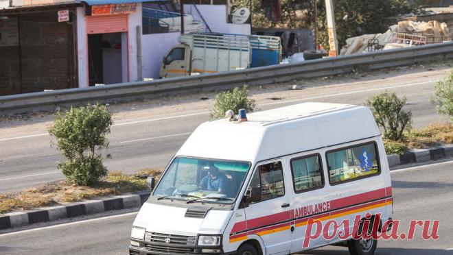 Генконсул рассказал, есть ли россияне среди погибших при пожаре в Индии. Граждан России среди погибших при пожаре в ночном клубе на Гоа в Индии, по предварительным данным, нет. Об этом ТАСС сообщил генконсул РФ в Мумбаи Иван Фетисов. "Мы сейчас проверяем информацию о жертвах. По предварительной ...