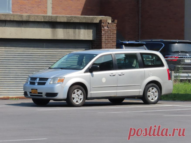 Dodge Caravan: как первый в мире минивэн «породил» новый класс автомобилей и спас Chrysler от банкротства / Авто и транспорт / iXBT Live