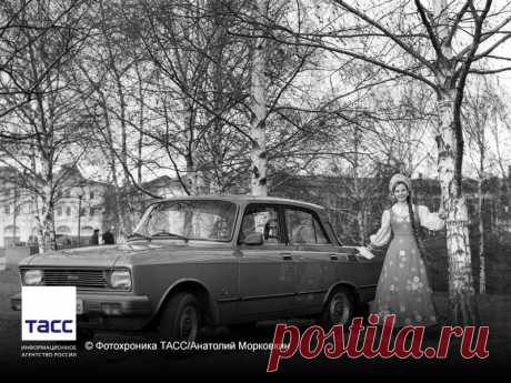 Facebook

#АрхивТАСС: автомобиль &quot;Москвич 2140 Люкс&quot;. Москва, 1980 год