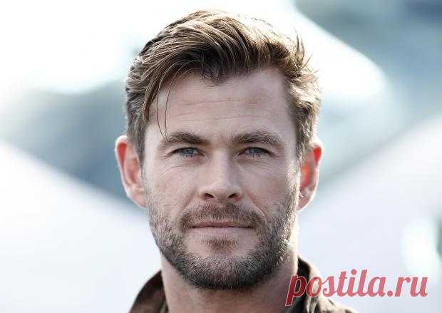 Крис Хемсворт трогательно поздравил двух самых близких женщин с Днем матери