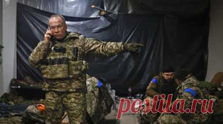 Генштаб ВСУ призвал считать дезинформацией сообщения о связи Сырского с Россией. Генштаб ВСУ призвал расценивать сообщения, что новый главком украинской армии Александр Сырский — «русский человек с советским прошлым», как дезинформацию. Об этом говорится в официальном обращении центрального органа военного управления. Читать далее