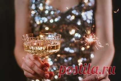 Россиянам назвали лучшее время для покупки алкоголя на Новый год