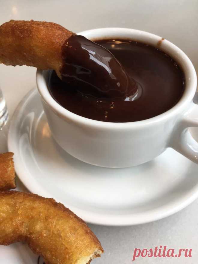 Чуррос с шоколадом - это то, без чего в Испании не приходит Рождество!