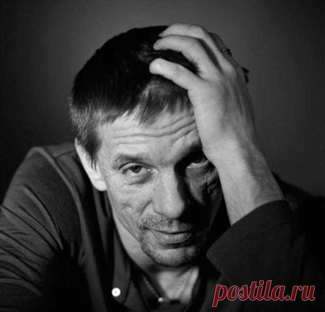 Личная жизнь Алексея Шевченкова. Ради жены и дочерей сумел распрощаться с пагубной привычкой | Люблю Себя