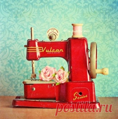 Бесплатные видео уроки по шитью по ссылке >>>>>>
http://portnishka.tv/category/besplatnyie-video-uroki-po-shityu/