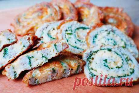 Вкуснейшая закуска из фарша и сыра на Новогодний стол! 
Всем большой привет! Сегодня готовим потрясающую вкусноту из фарша и сыра! Такую закуску можно подать как в горячем, так и в холодном виде в трех вариациях. Закуска получается очень сочной, вкусной и…