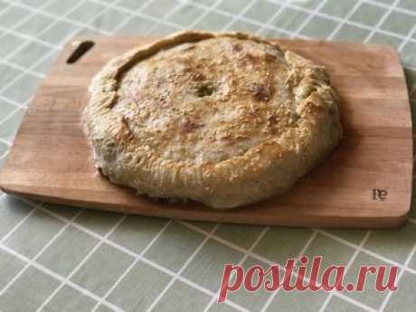 Цкан (цiкан) лезгинский пирог с мясом и картофелем Кавказская120 мин.6Средний. 145801Автор: Уджал19 июля 2020, 20:01. Как приготовить. Видео. Советы к рецепту. Похожие рецепты. Ингредиенты. мясо говяжье - 400 гр. мука - 400 гр. масло сливочное-120 гр. картофель -3 шт. лук репчатый - 2 шт. соль. перец черный. чабрец. вода - 200 мл. Пошаговый рецепт приготовления. Мясо и репчатый лук рублю мелко ножом. Можно пропустить через мясорубку. Картофель нарезаю тонко. Все это соедин...