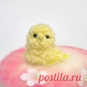 Как сделать цыплёнка из помпонов своими руками, МК с фото Как сделать цыплёнка из помпонов своими руками,мастер класс по изготовлению с пошаговым фото.Мастер класс по изготовлению помпонов при помощи картонных кругов.