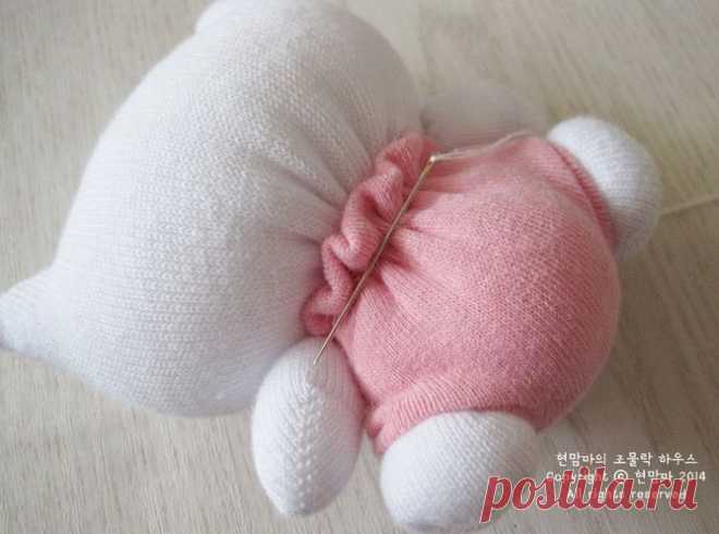 Шьем игрушки из носков. КОТЕНОК