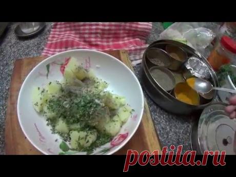 IHL347. Индийская лепёшка НАН. С картофельной начинкой, чесноком и кориандром