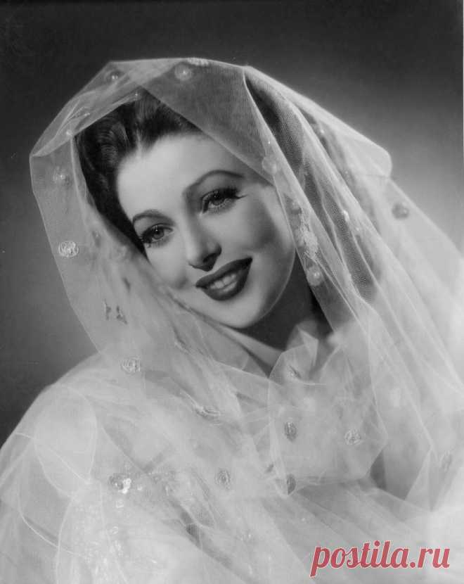 Лоретта Янг Loretta Young