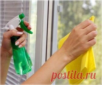 Раствор для сохранения чистоты окон надолго

С наступлением теплых солнечных дней многие хозяйки с тоской смотрят на окна, которые за зиму успели покрыться налётом пыли, грязи и накипи, забрызганы дождём и снегом.

Удручающий вид. Но зато после очищающих процедур наше окошко показывает нам мир совсем в других красках – ярких, светлых и солнечных, а в доме больше уюта, света и радости.

Смешайте три чайных ложки воды, семь ложек глицерина и несколько капель нашатырного спир...